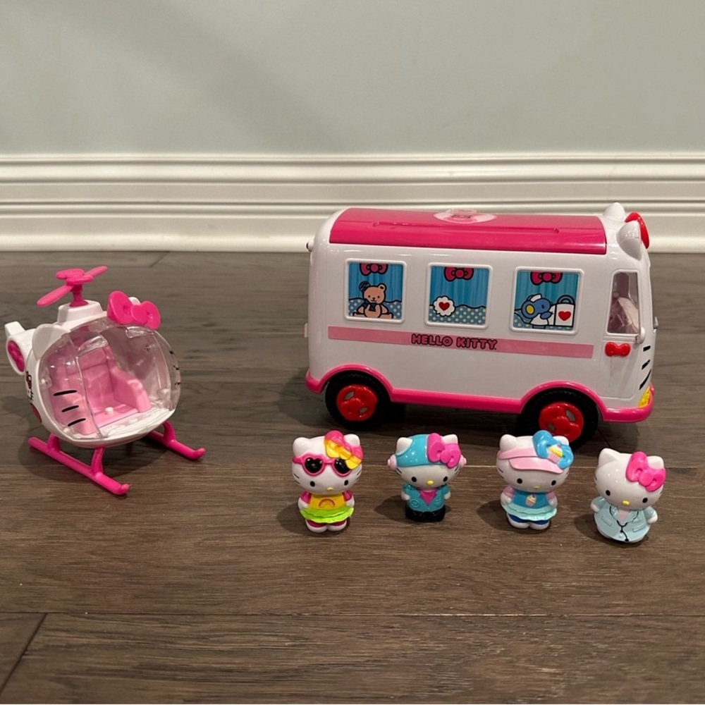 Hello Kitty Ambulance and Helicopter Rescue Set Toy